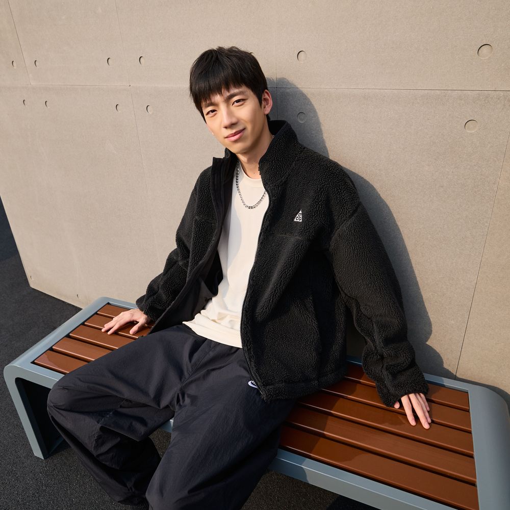 Nike ACG Jackets & Coats Men s Black/Black/White Peak L