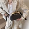 Fashion Chain Dinner Bag Summer New Retro Simple Shoulder Shell Bag Casual Messenger Bag Clip Bag