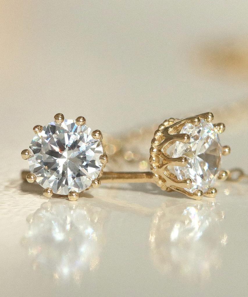 Loveenb [14K Gold] Simple Cubic Point Earrings
