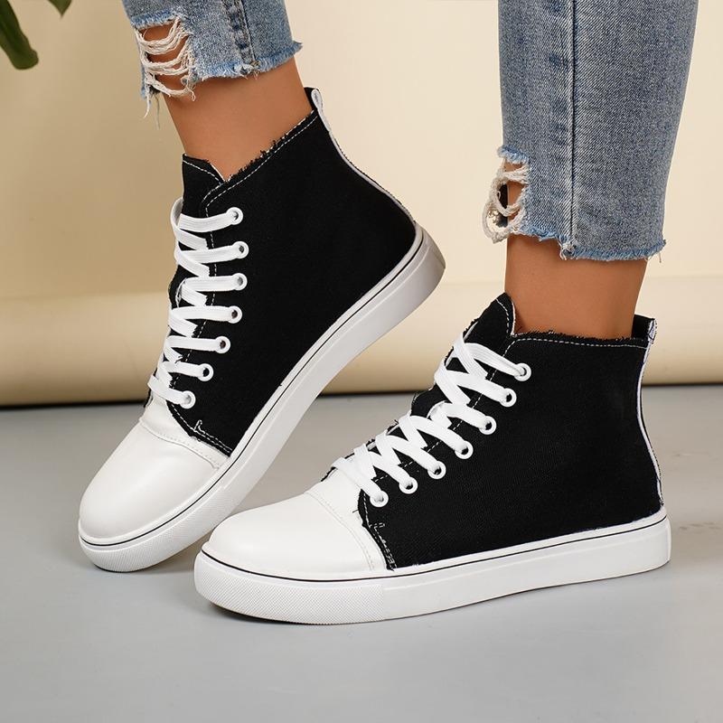 Women's Spring-Autumn Flat Lace-Up Casual Board Shoes, Fashionable Versatile Low-Top Canvas Footwear, Available In Large Sizes.