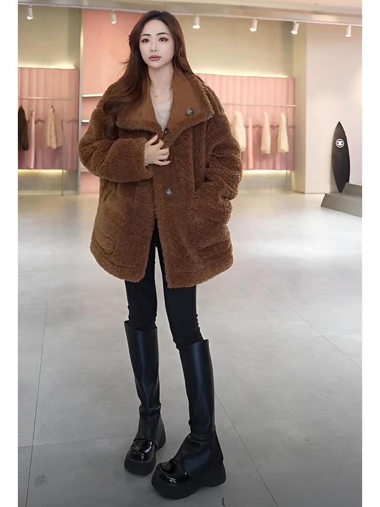 Autumn/Winter 2025 Women's Mid-Length Fleece-Lined Lambswool Reversible Fur Coat