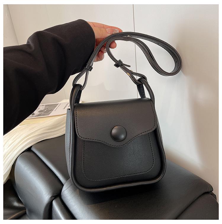 

Trendy 2025 Korean Jelly Crossbody Bag - Cute Princess Style Handbag One Size чёрный