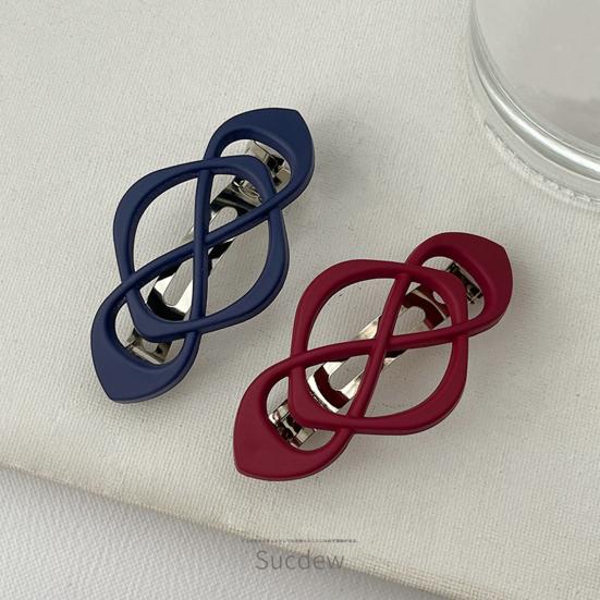 Hair Barrette Retro Style Hollow Metal Spring Design Back Head Hair Clip Women Matte Finish Hair Accessories