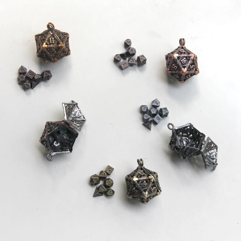 Unique Hollow Dices Pendant Keychain Accessory Set Dices Ornaments Metal Dices Key Chain Decorations for Game Lovers