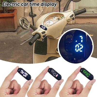 Anti-Glare Electric Vehicle Clock Luminous Electronic Watch Onboard Clock  Vehicle Accessory