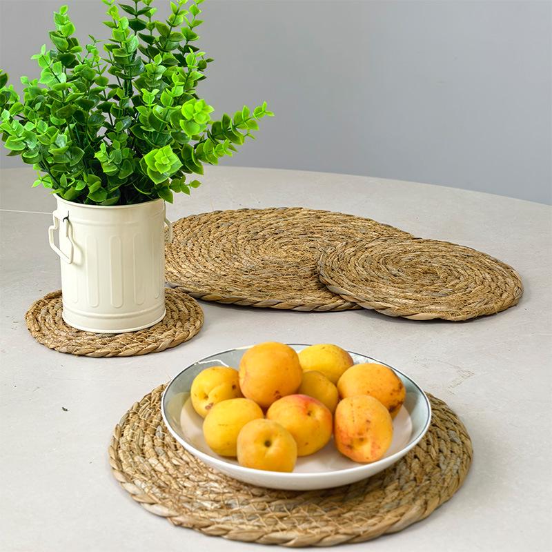 Cattail Round Non-Slip Coaster & Placemat Set - Kitchen & Restaurant Anti-Scald Mats, Decorative Round Table Mats.