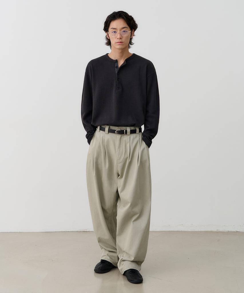 KNOUUN Wide Tapered Chino Pants (Light Gray)