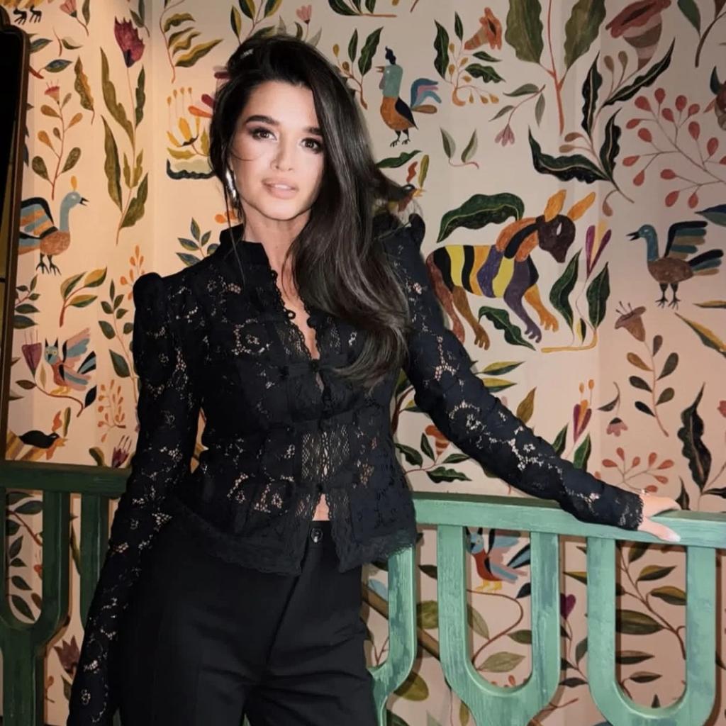 VAYLA Lace Printed Shirts Tops Female Hollow Out Fashion Commute Vintage See-Through Blouse Women's Lace Shrug Shirts New