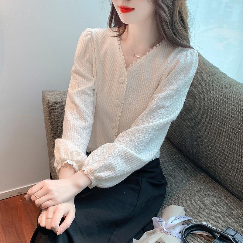 

Женская кружевная блузка с V-образным вырезом и пышными рукавами - Коллекция Осень 2025: Сладкий, Короткий и Стильный M абрикосовый