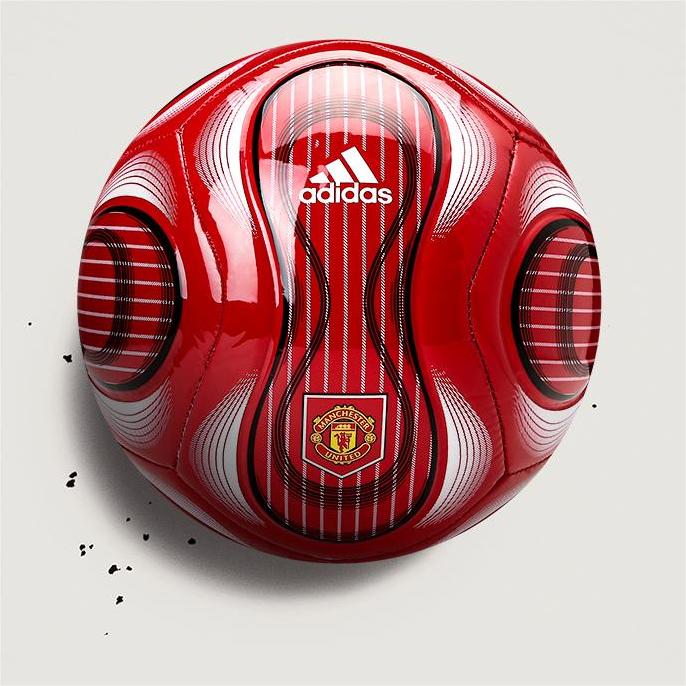 adidas Manchester United Soccer Ball HI2190