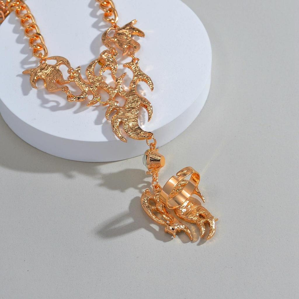 Fashion Design Sense Alloy Rhinestone Finger Bracelet Women, Versatile Jewelry