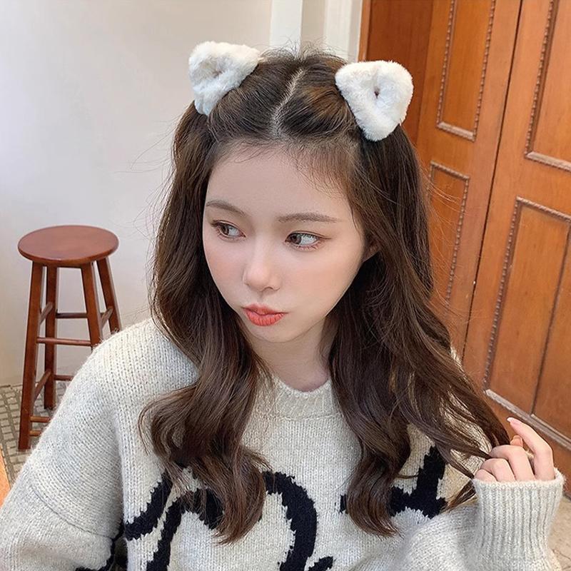 2Pcs Plush Cat Ears Hair Claw Women Side Clip Broken Hair Small Grab Clip Sweet Cute Princess Head Shark Clip Hairpin Headwear