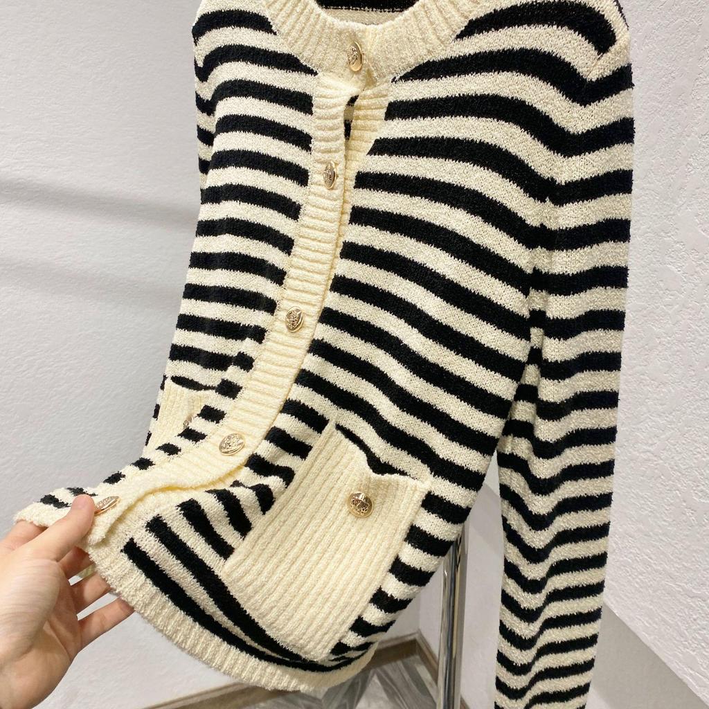 Women's Retro Striped Wool Cardigan - Gold Button, Loose Fit, Round Neck, Autumn/Winter Style
