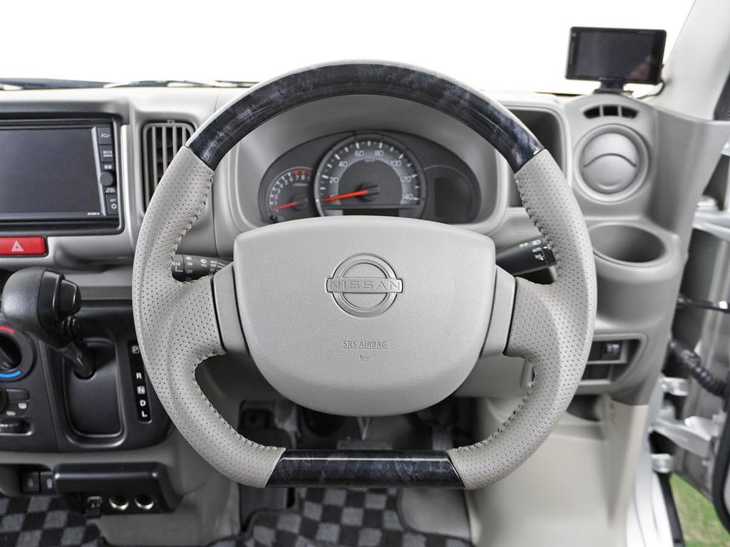 Gun Grip Steering Wheel Wood for Toyota Every Van DA17V TRISTAR'S D-Type (Black Grain)