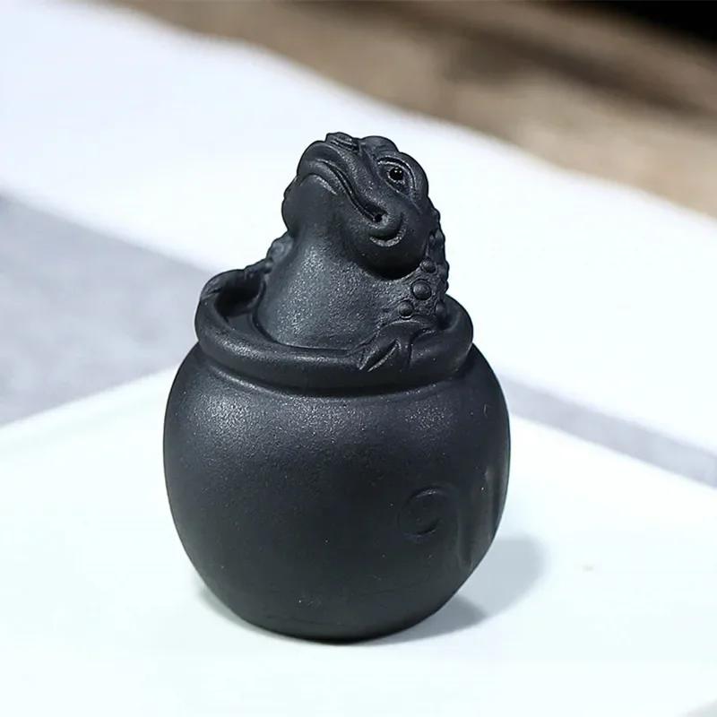

Yixing Sculpture Purple Clay Tea Pet Lucky Golden Toad Tea Carving Crafts Home Tea Set Decoration 5x5x7cm