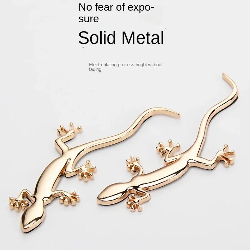 3D Metal Gecko Shape Lizard Logo Chrome Car Badge Emblems Sticker Decal Self-adhesive Car SUV Decoration Accessories Silver/Gold