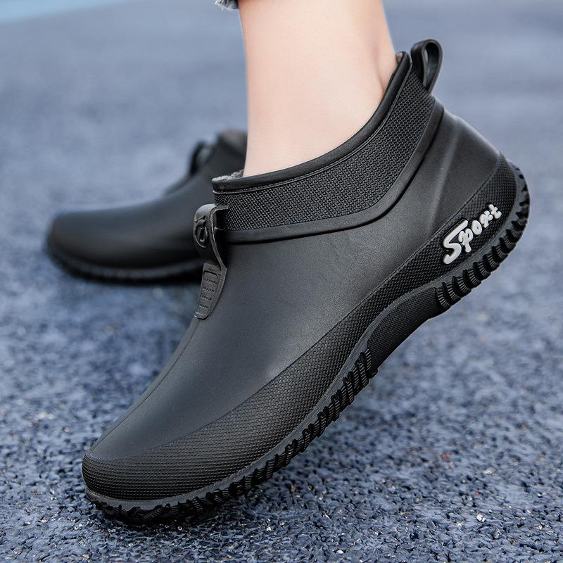 Low-top non-slip water shoes women's fashion new adult outdoor waterproof shoes kitchen short work shoes fashion