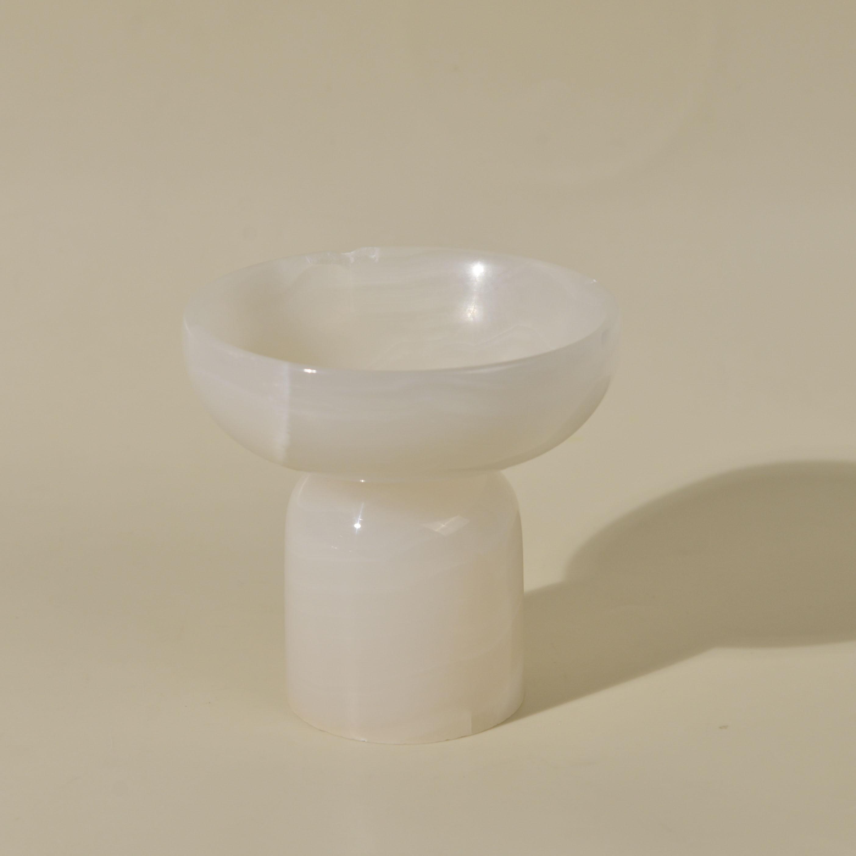 Luxurious Natural Marble Jade Scented Candle Holders Home Exhibition halls Decorative Items Scented Candle Cup Candle Holder (as the picture,D11*H7CM)