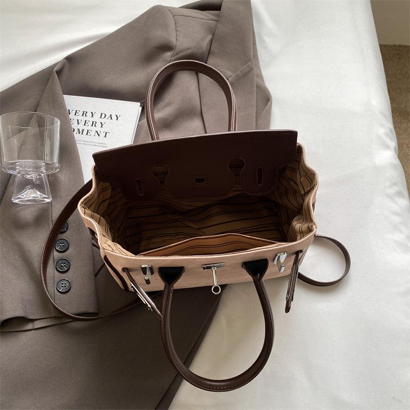 Nová špičková kontrastní barva platinová taška přenosná přes rameno šikmo dámská taška