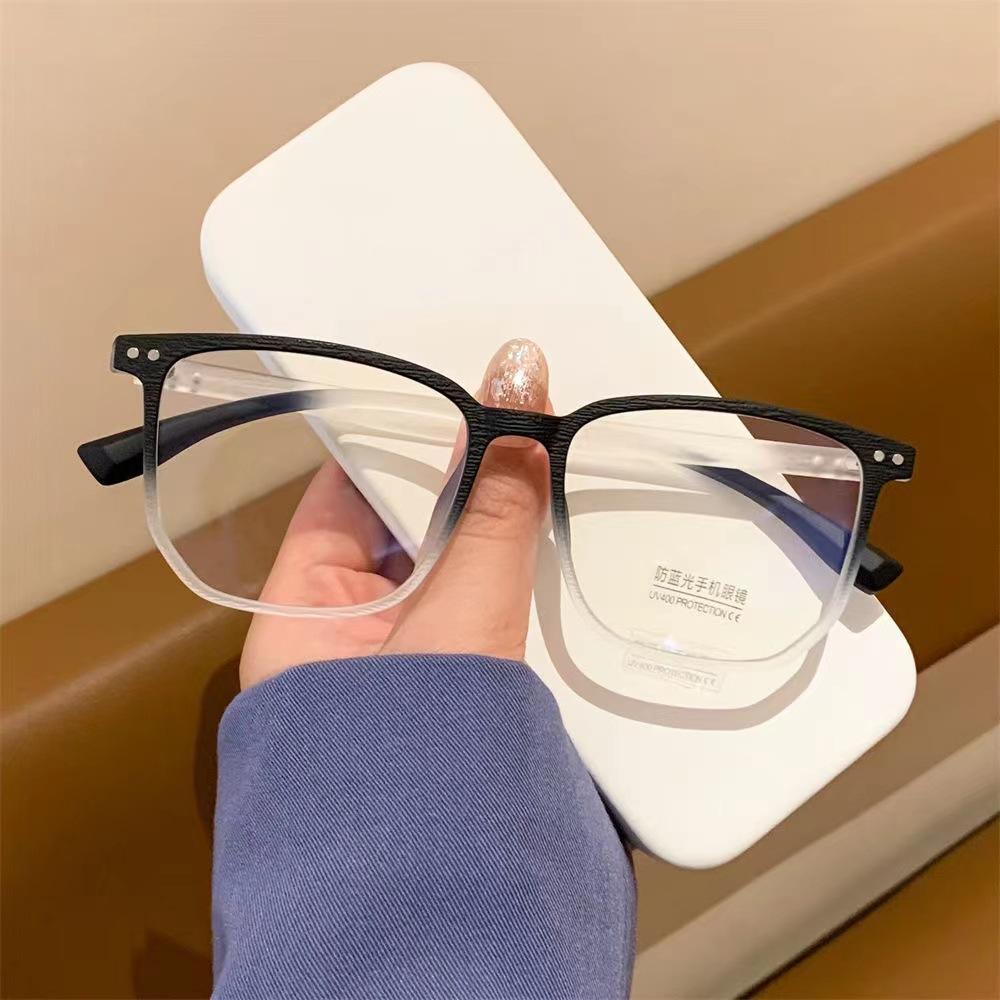 Style Reading Glasses Color Changing Myopia Glasses Ultra Light Blue Light Proof Glasses Unisex Sunglasses Women