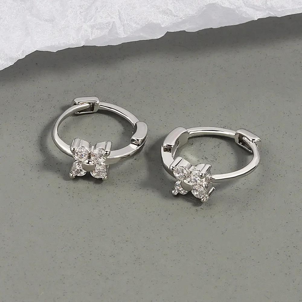 2 Paires Boucles d'Oreilles Créoles Petites Câlins en Acier Inoxydable Pour Femmes Petit Pendentif Cristal Zirconium Boucles d'Oreilles Cartilage Bijoux Piercing