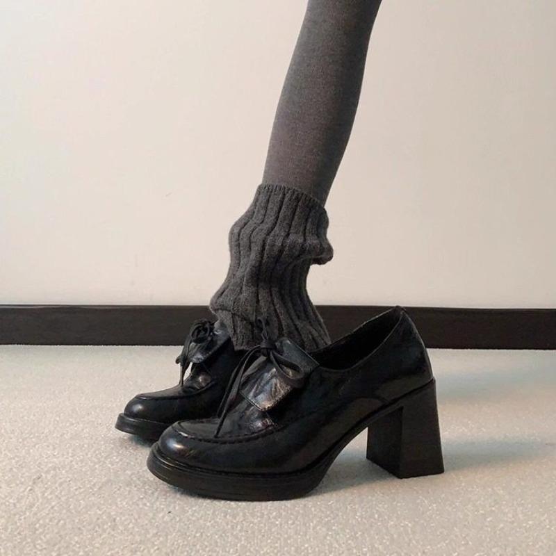 Retro Lace-up Block Heel Loafers Women's New Autumn and Winter Round Toe Slip-on High-heeled Small Leather Shoes