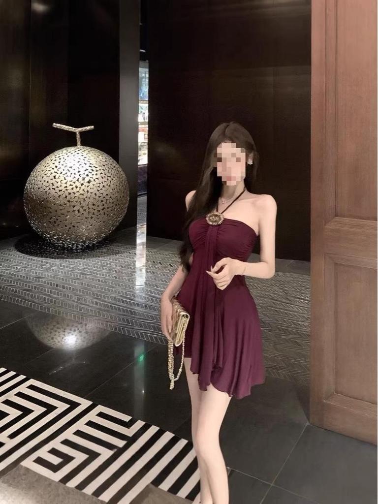 Purple Halter Neck Bandeau Dress: Elegant Pleated, Waist-Cinching, Slimming Skirt for Women
