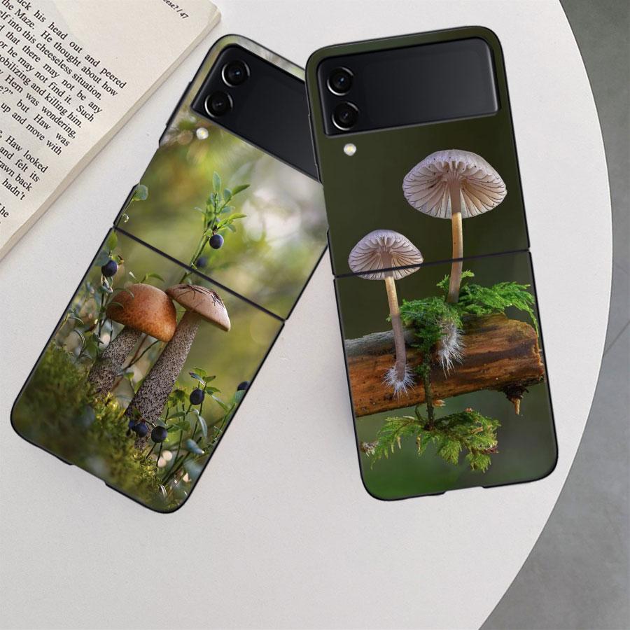 Fungal Aesthetics Phone Case For Samsung Z Flip 7 6 5G Galaxy Z Flip 5 4 3 Black Hard Cell Cover Luxury PC Shell Coque