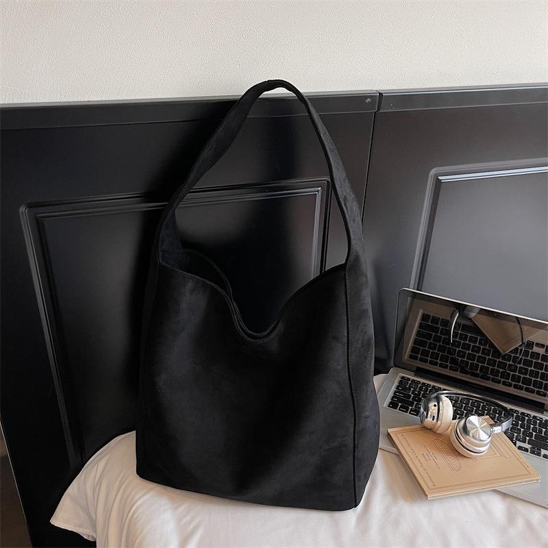 Large-capacity Commuter Bag Women's 2025 Autumn New Fashion Retro Simple Casual Personalized Underarm Tote Shoulder Bag