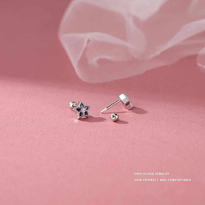 

Серьги-гвоздики с пятиконечной звездой из цветного циркония в разных стилях для проколотых ушей