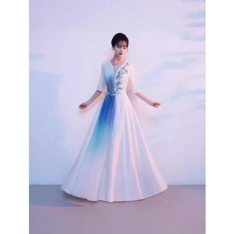 Elegantes Damen-Performance-Langkleid