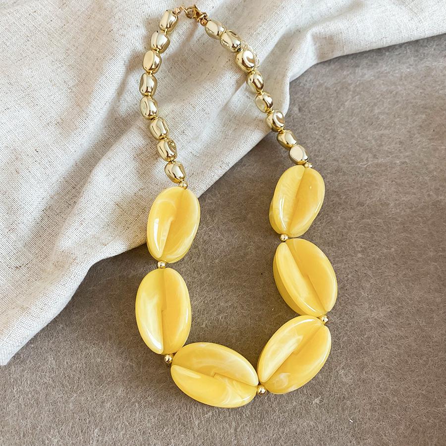Colorful Summer Acrylic Bead Necklace – Simple, Fashionable, High-End Clavicle Jewelry