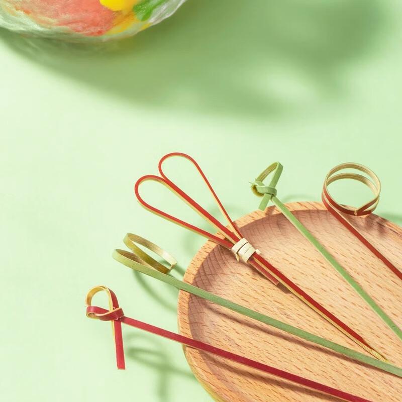 ZISIZ Disposable Bamboo Heart Picks