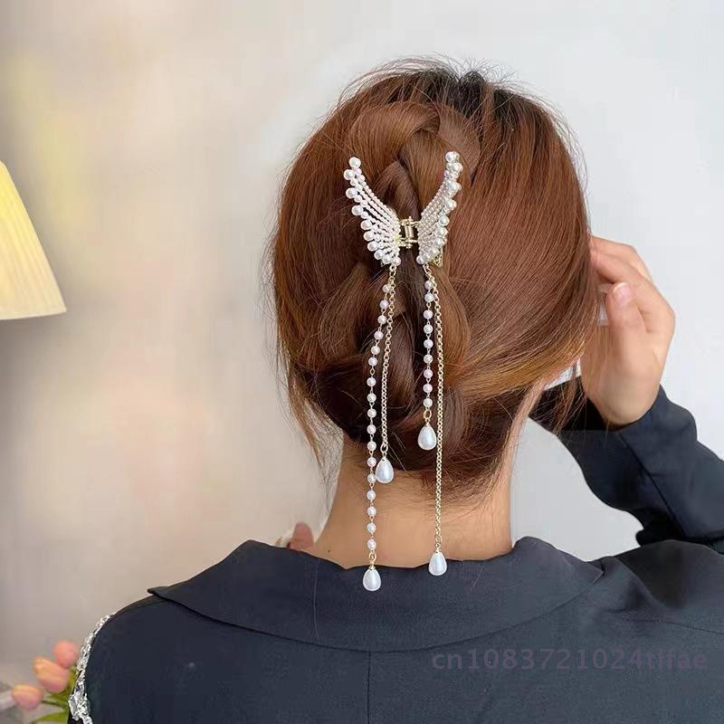 1 Pc Super Immortal Hollow Butterfly Tassel Women's Grab Clip Half Tie Hair Fashion Girl Pearl Pendant Hair Card Shark Clip