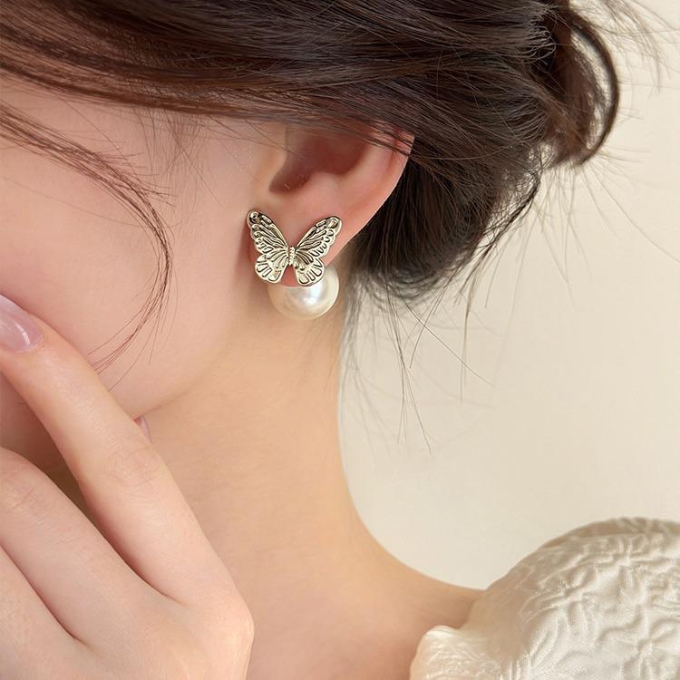 Elegant Silver Butterfly Pearl Versatile Stud Earrings - Retro Luxury Ear Accessories