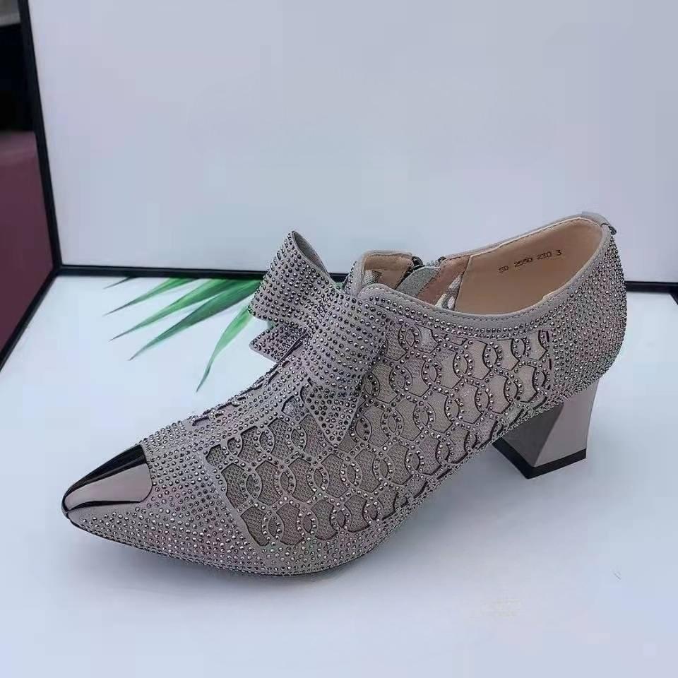 

Женские летние новые туфли на блочном каблуке, сетчатые дышащие, на среднем каблуке, одинарные туфли с бантом, металлическим острым носком, вырезами, дышащие туфли-лодочки 35