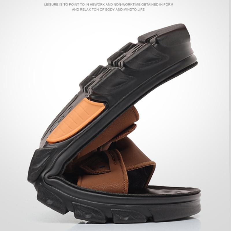 Breathable Men's Sandals Summer Fashion Men's Genuine Leather Shoes Anti-Slip Soft Bottom Slippers Comfortable Soft Beach Shoes