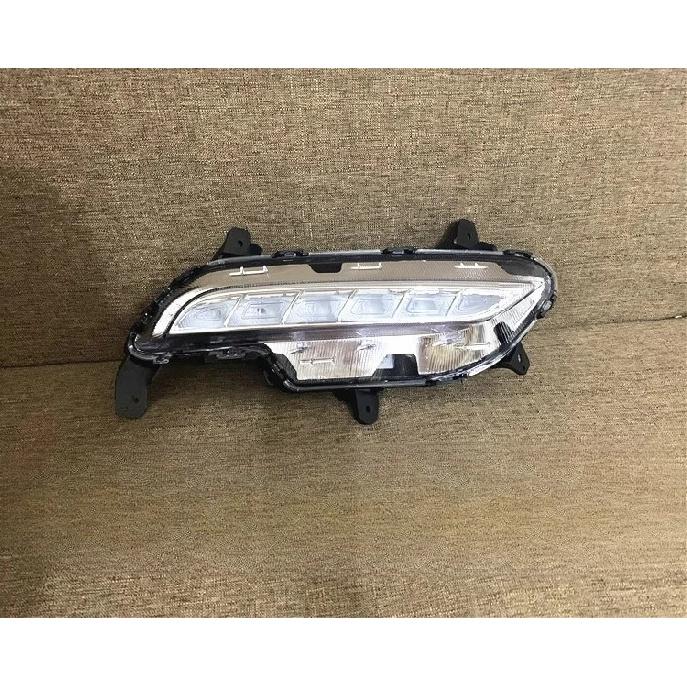 For Hyundai 17-19 Mistra Front Bar Lights LED Fog Lights Daytime Running Lights left