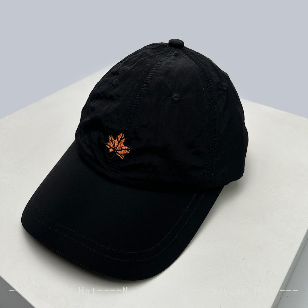 New Unisex Quick Drying Korean Embroidered Maple Leaf Baseball Hats Sunshade Simple Breathable Peaked Caps Versatile Fashion Ins