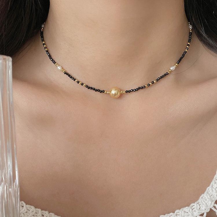 Roman Story Black Crystal Necklace for Women, Light Luxury Niche S9Pure Silver Gold Shijia Pearl Collarbone Necklace