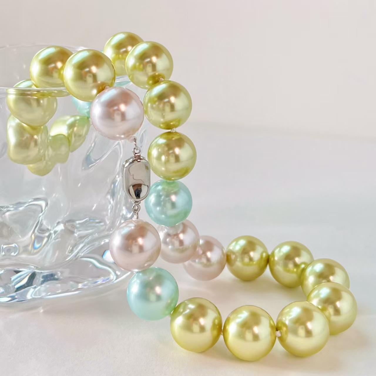 Retro 16Mm Large Particles High Quality Gradual Change Blue Pink Green Artificial Crystal Pearl Necklace Collarbone