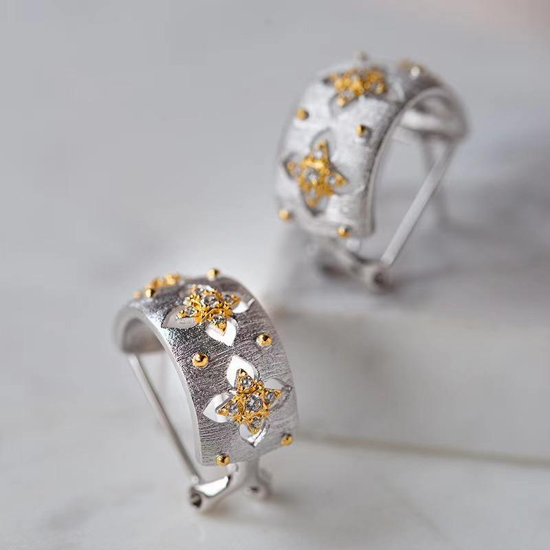 Ретро Роскошные Серьги Четырехлистник Простые Изысканные Стильные и Универсальные Серьги 14k серебряный