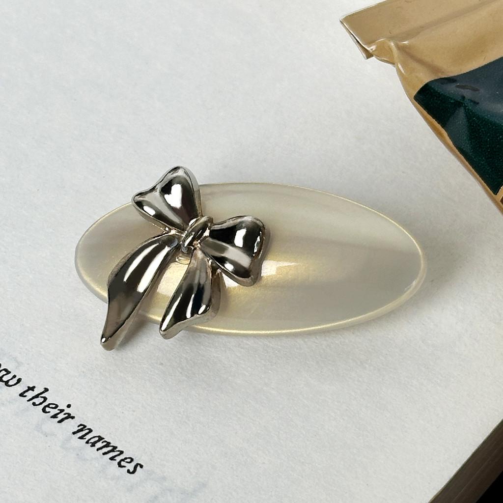 Mini Bowknot Adorable Acetate Hair Clip For Women In Stylish And Versatile Colors