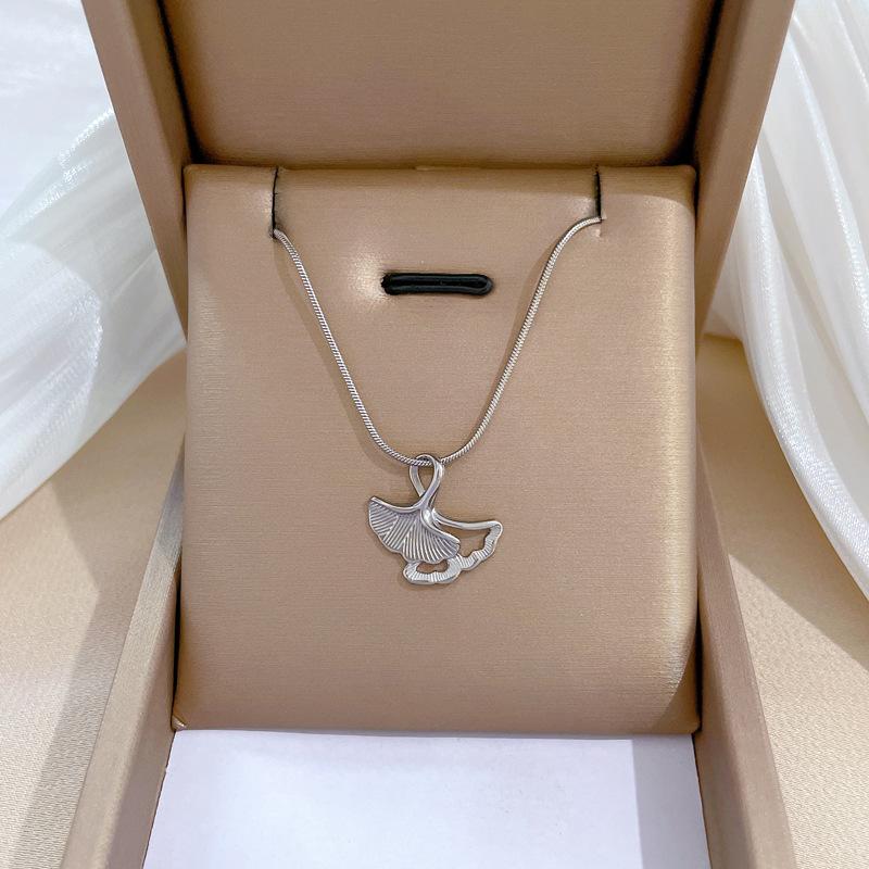 Full Titanium Steel Geometric Animal Minimalist Real Gold Necklace for Women - Collarbone Chain