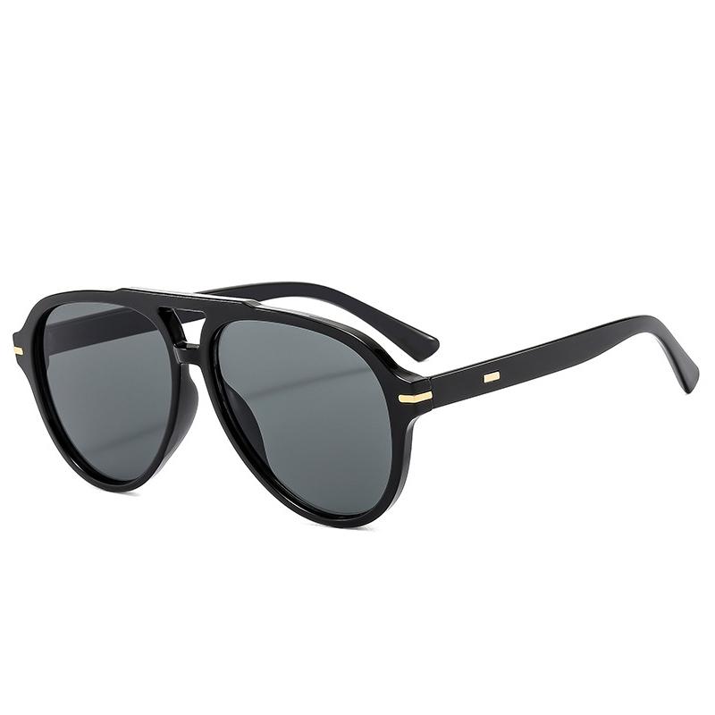 

SO&EI Retro Oversized Double Bridges Pilot Sunglasses Women Fashion Gradient Shades UV400 Men Trending Rivets Sun Glasses As the picture