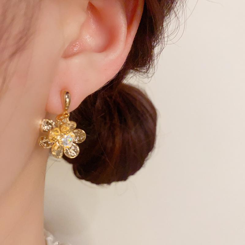  Exquisite Design Metal Flower Drop Earrings For Women Zircon Crystal Dangle Earrings Punk Party Ear Jewelry Personality Gifts