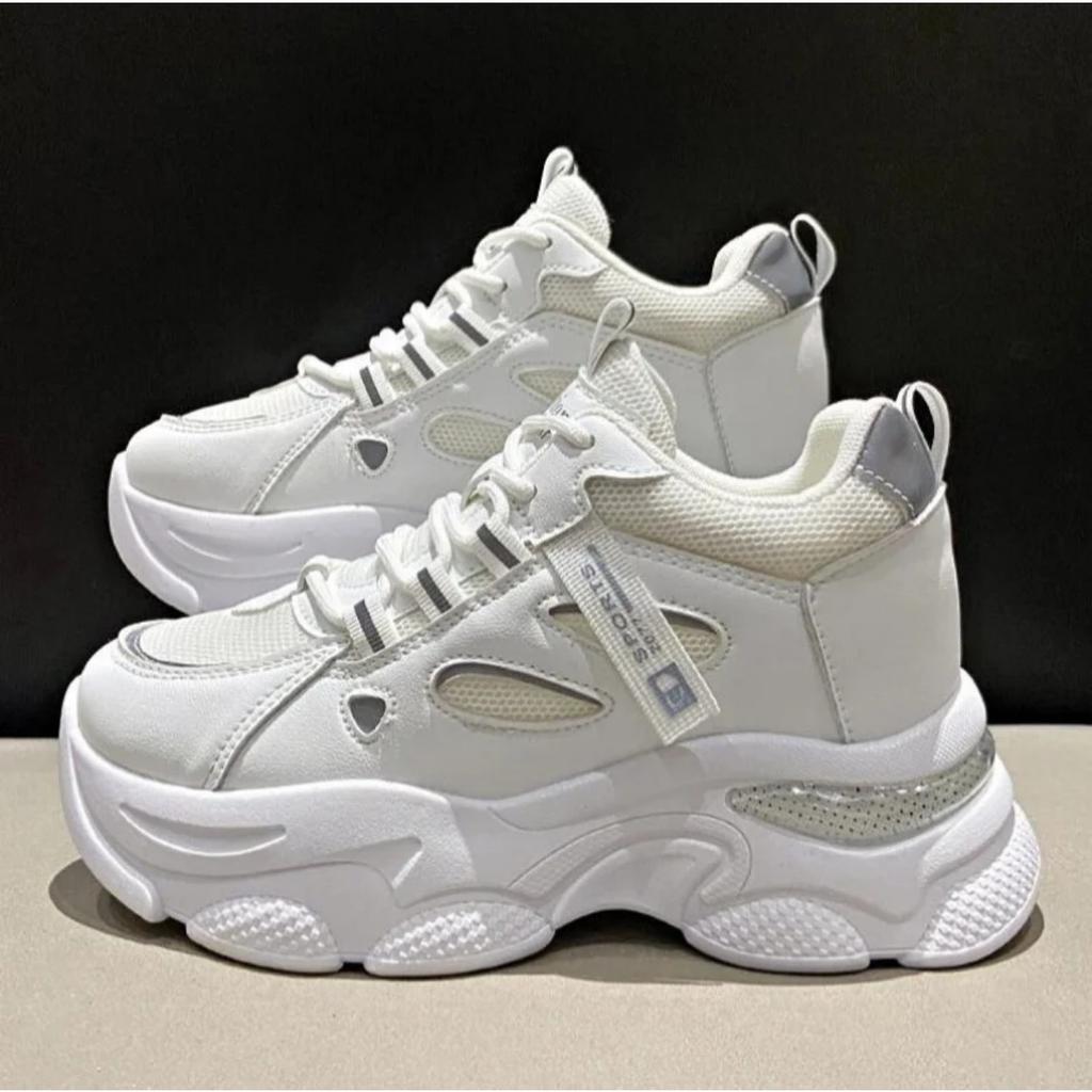 Sneakersy Damskie Casual Białe Buty 6CM Moda Zwiększające Wysokość Gruba Podeszwa Wiosenne Platformy Skórzane Damskie Chunky Sneakers