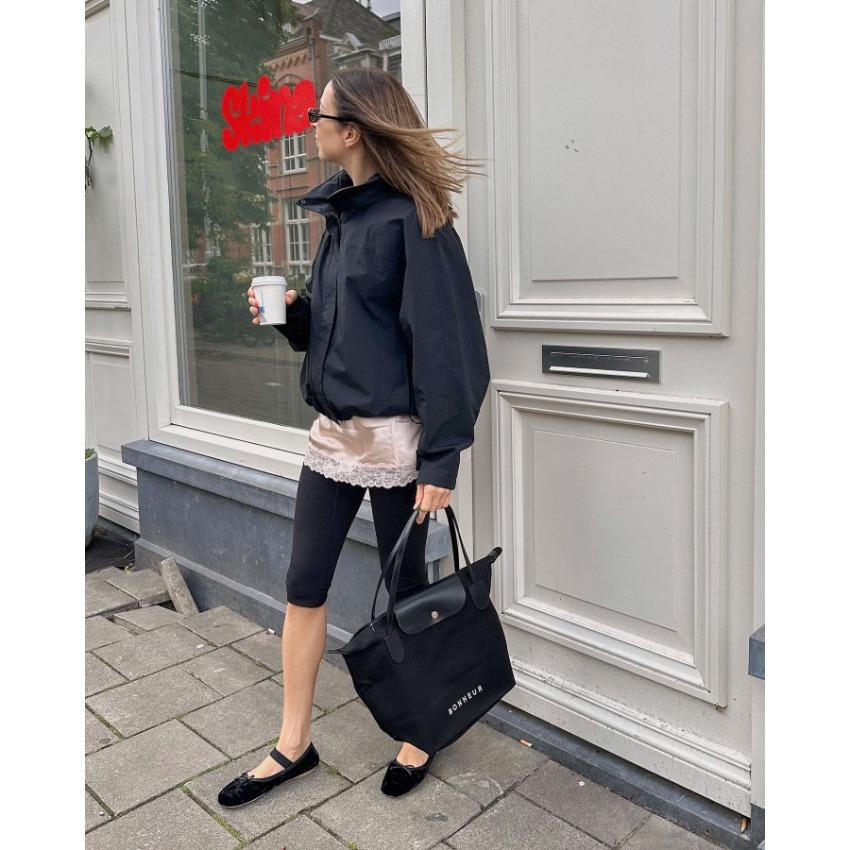 Autumn and Winter New Loose Drawstring Outdoor Jacket Design Sense White Black Stand-up Collar Trench Coat