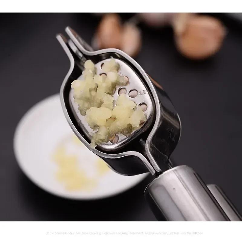 Garlic Press Garlic Smasher Squeezer Stainless Steel Manual Press Grinding Tool Handheld Ginger Mincer Tools Kitchen Accessories