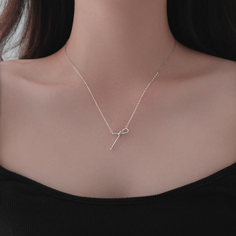 Knot, Light Luxury, High-end Feeling, Several Lines, Fashionable Personality, Niche Design Sense, Necklace